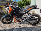 KTM Duke (125) - NAKED BIKE VON 81 BIS 125 CCM