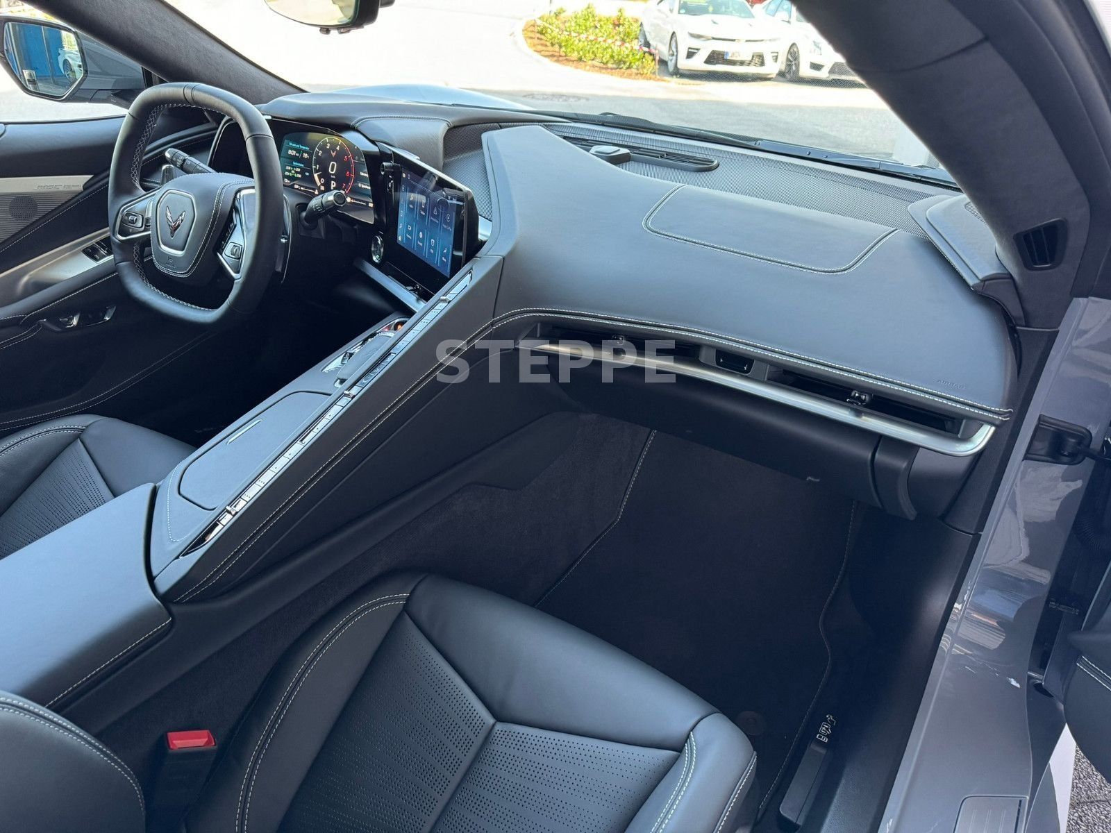 Corvette C8 Stingray Coupe 6,2 V8 3LT Europamodell STEPPE