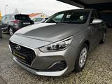 Hyundai i30 Select 1.0 *Kamera/AppleCarPlay/Shz/Spurhalt - Hyundai i30 Gebrauchtwagen in Lübeck