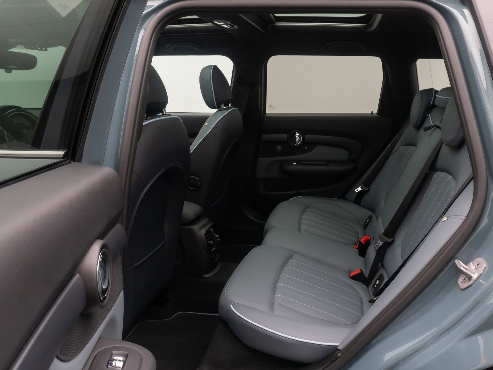 Fahrzeugabbildung MINI John Cooper Works Clubman ALL4 HUD Kamera VOLL