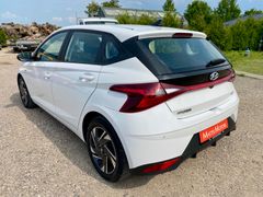 Fahrzeugabbildung Hyundai i20 1.0 KLIMA SHZ CARPLAY ALU AUTOMATIK KAMERA