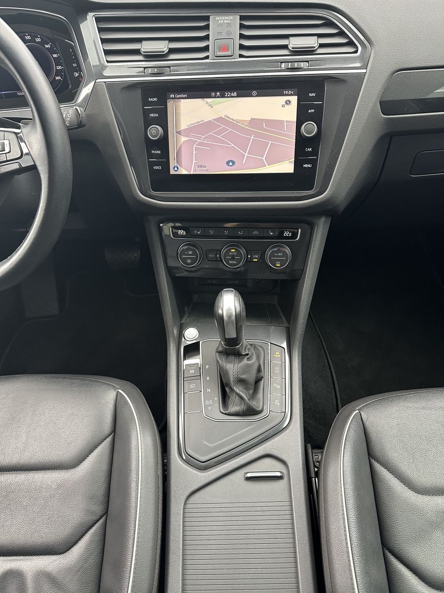 Fahrzeugabbildung Volkswagen Tiguan Allspace 1.5 TSI DSG HL NAV+LED+ACC+VCOCK