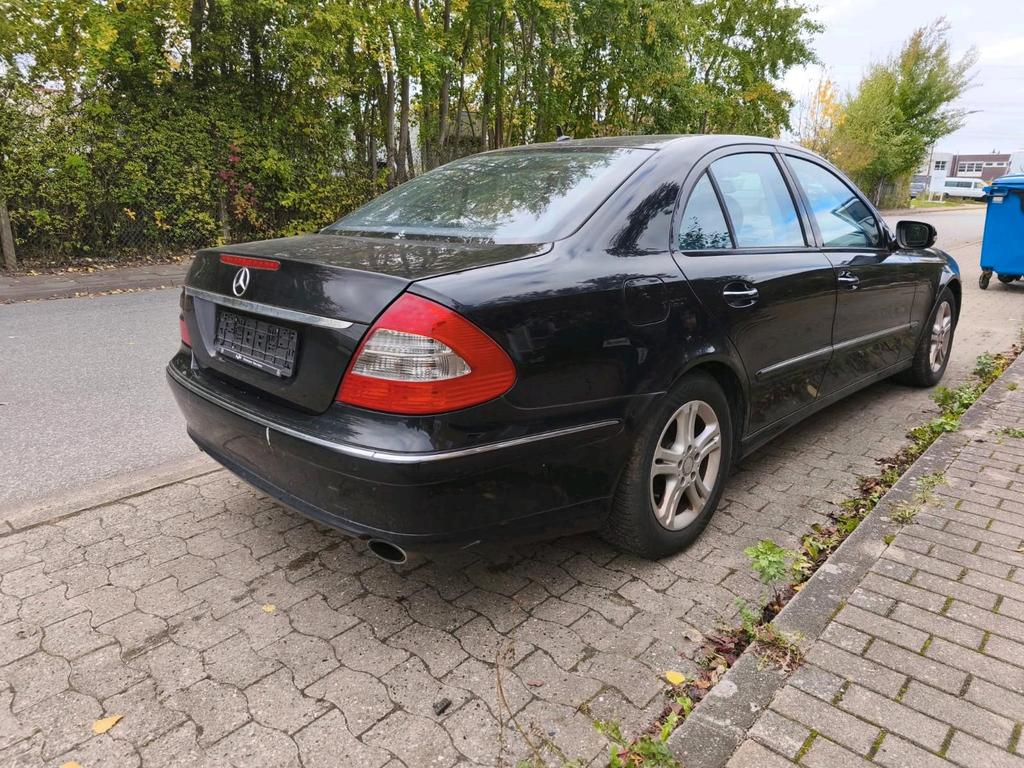 Mercedes-Benz E 280