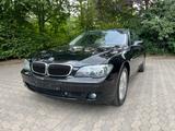 BMW 760 Baureihe760Li V12/Navi/Leder/Xenon/PDC/Volll - BMW 760: V12