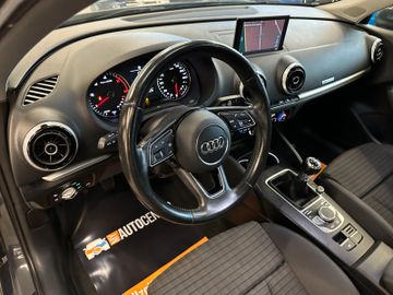MYAUTOCENTER – Gebraucht- und Jahreswagen mit Werkstattservice in Pfaffenhofen Audi A3 Sportback sport *1. Hand*Klima*Navi*Xenon*BT*