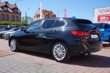 BMW 118i Advantage LED Navi Totwinkel PDC AHK - BMW 1er Reihe: Limousine