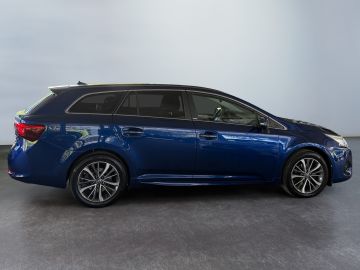 Toyota Avensis - 10