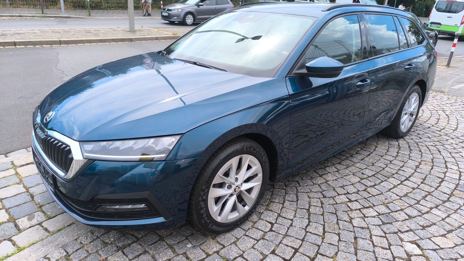 Skoda Octavia - 1
