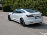 Tesla Model 3 Long Range | 1. Hand | AHK | 8-fach - Tesla Model 3 Gebrauchtwagen in München