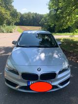 BMW 216 Active Tourer 216i - - BMW 216 Active Tourer aus 2016