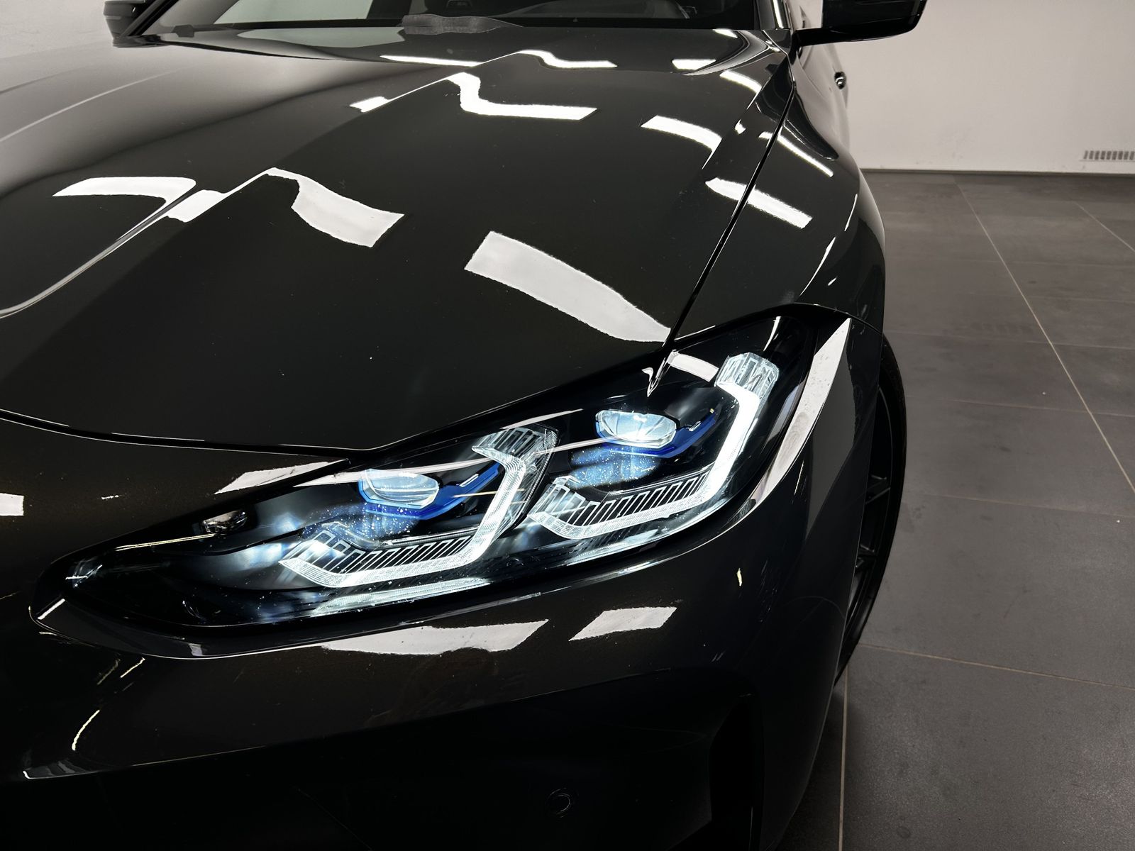 BMW M4 Competition M xDrive Coupé Harman/Kardon Head foto 9