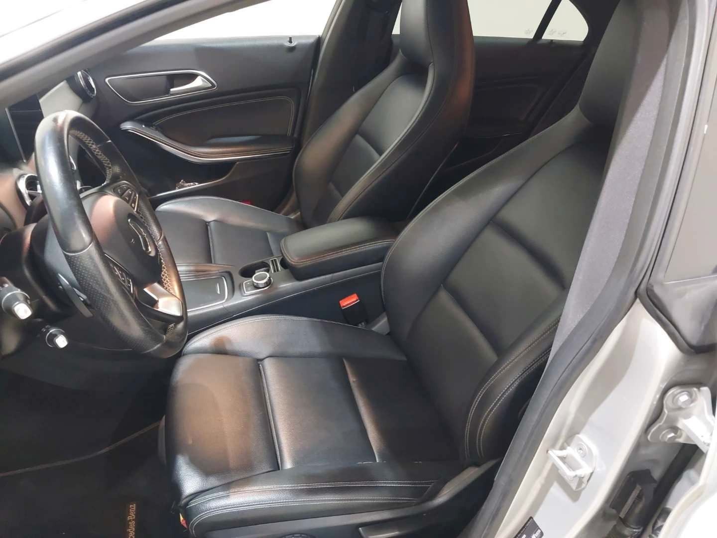 Mercedes-Benz CLA 220 4Matic,Auto,Leder,Navi,LED foto 9