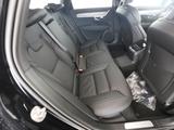 Volvo V90 T8 Ultra Dark Recharge Plug-In Hybrid AWD - Volvo V90  Plug-in Hybrid Ultra-Dark