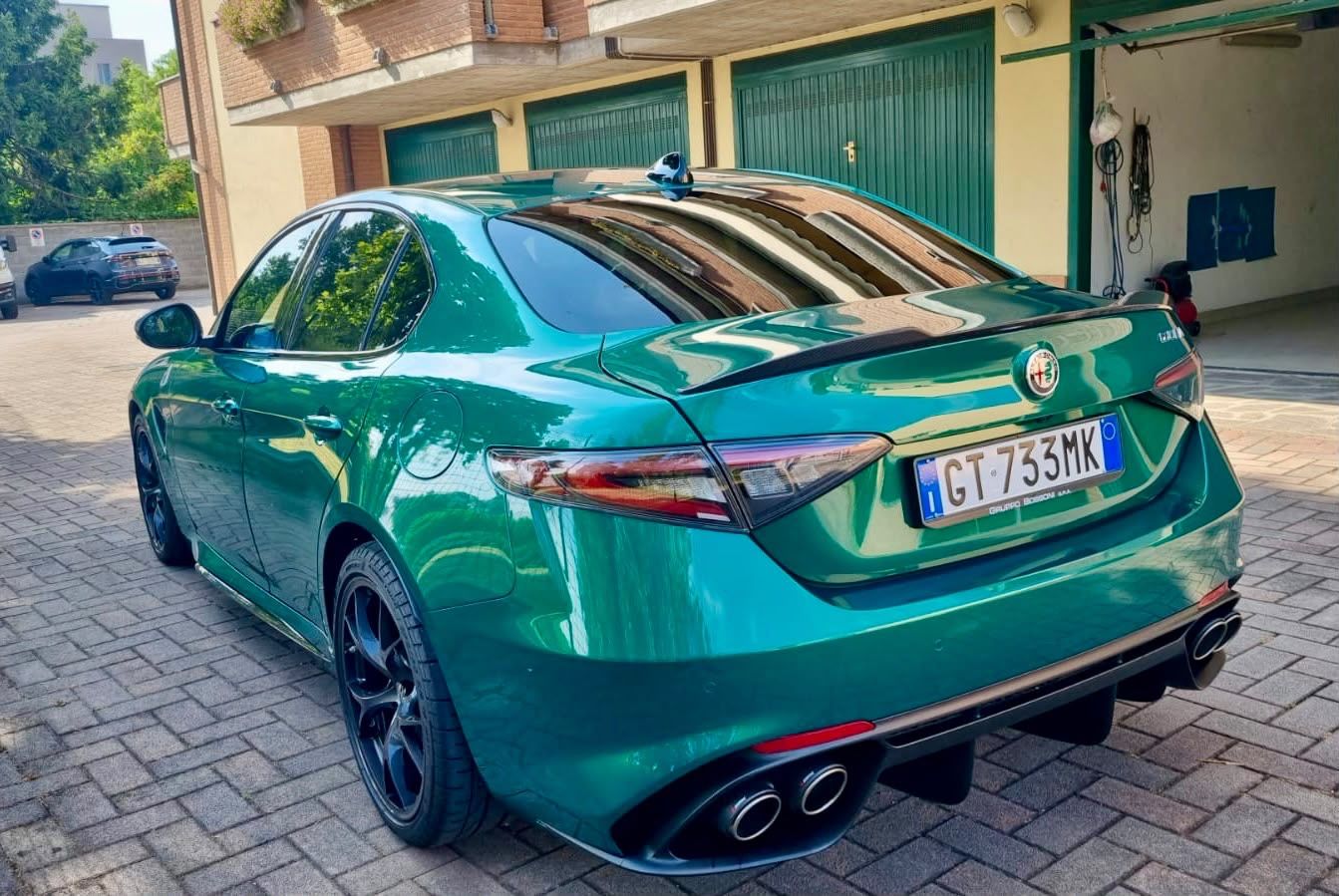 Alfa Romeo Giulia Quadrifoglio Verde 2.9 520CV imagem 2