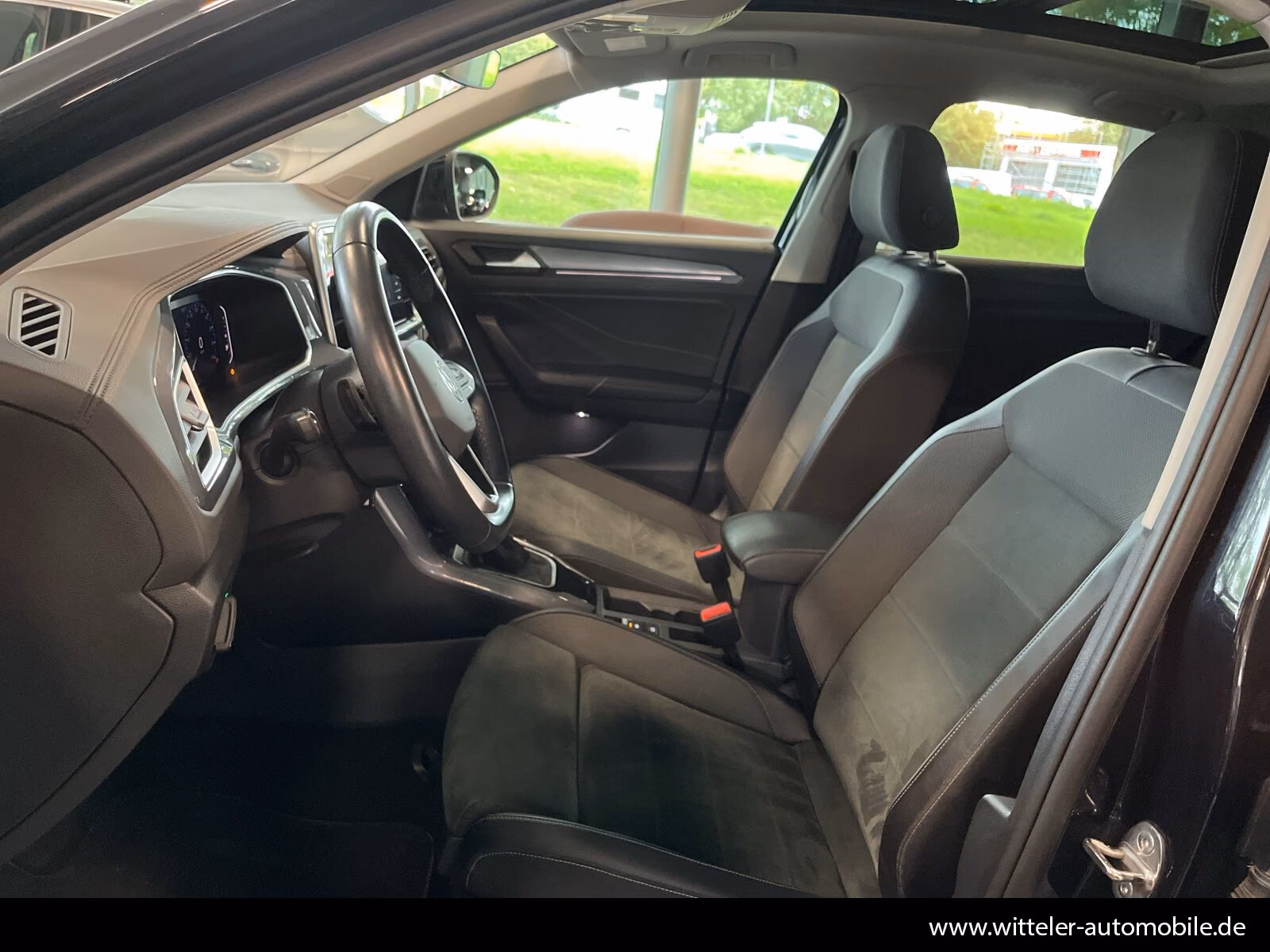 Volkswagen T-Roc 1.5 TSI Style LED/EPH/PANO/NAVI/Sitzheiz., миниатюра 6