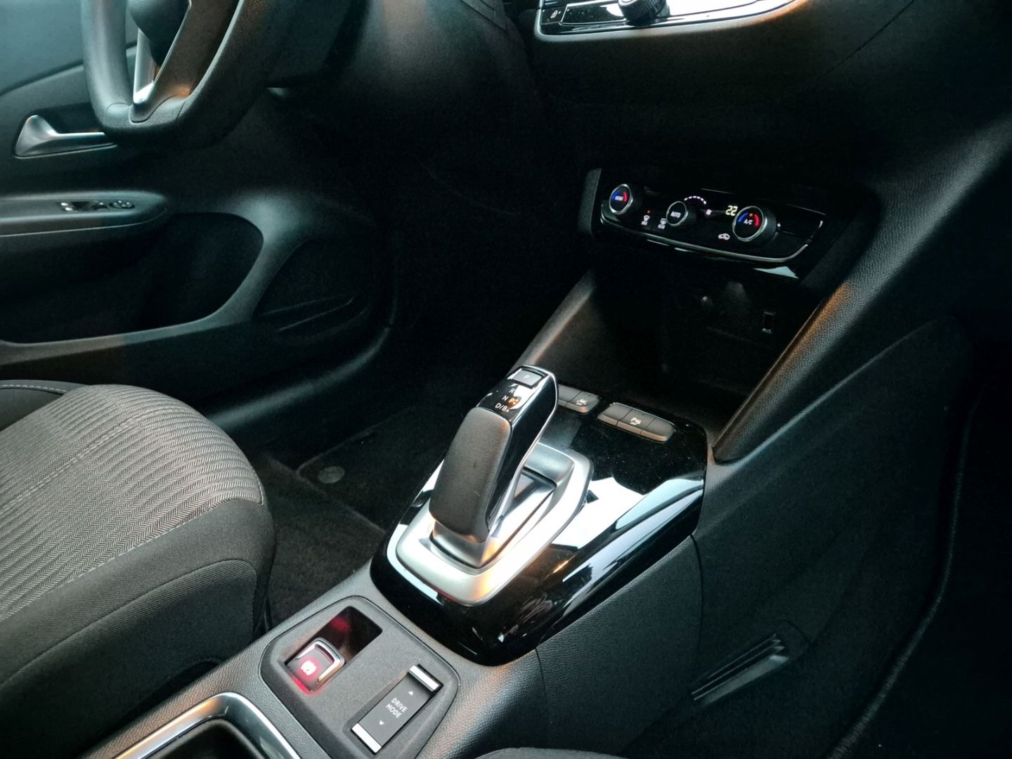 Fahrzeugabbildung Opel Corsa-e Corsa F e Edition Apple CarPlay Android