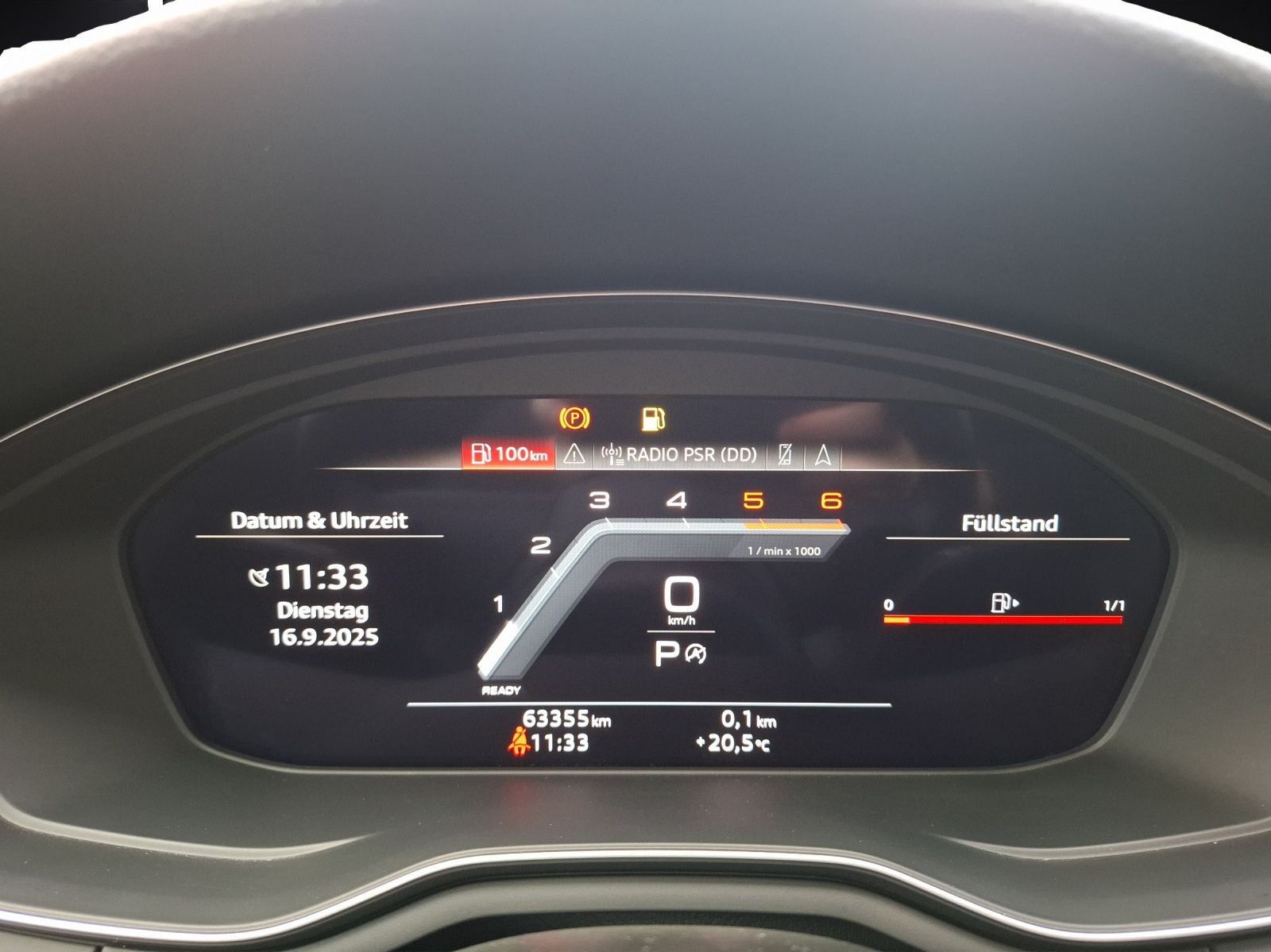 Fahrzeugabbildung Audi A4 Avant 35 TDI advanced S-tronic Navi AVC HUD B