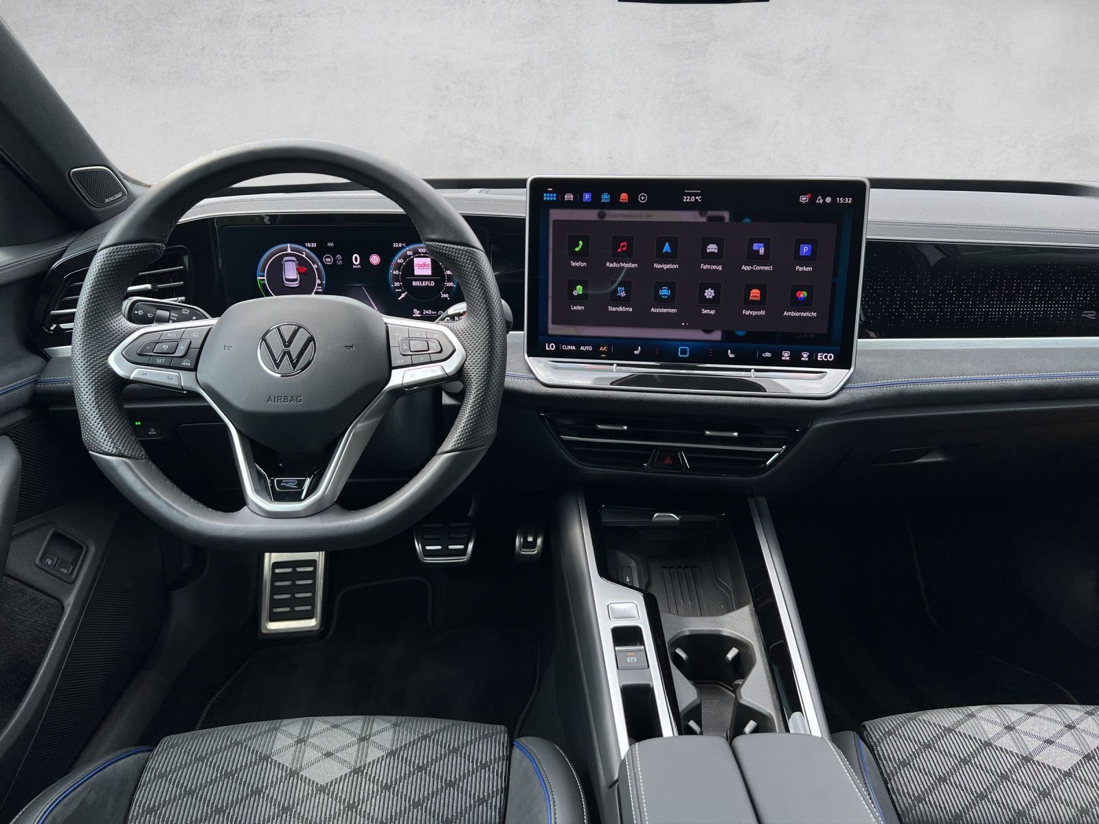 Passat R-Line 1,5 l eHybrid OPF 130 kW ( 177 PS)