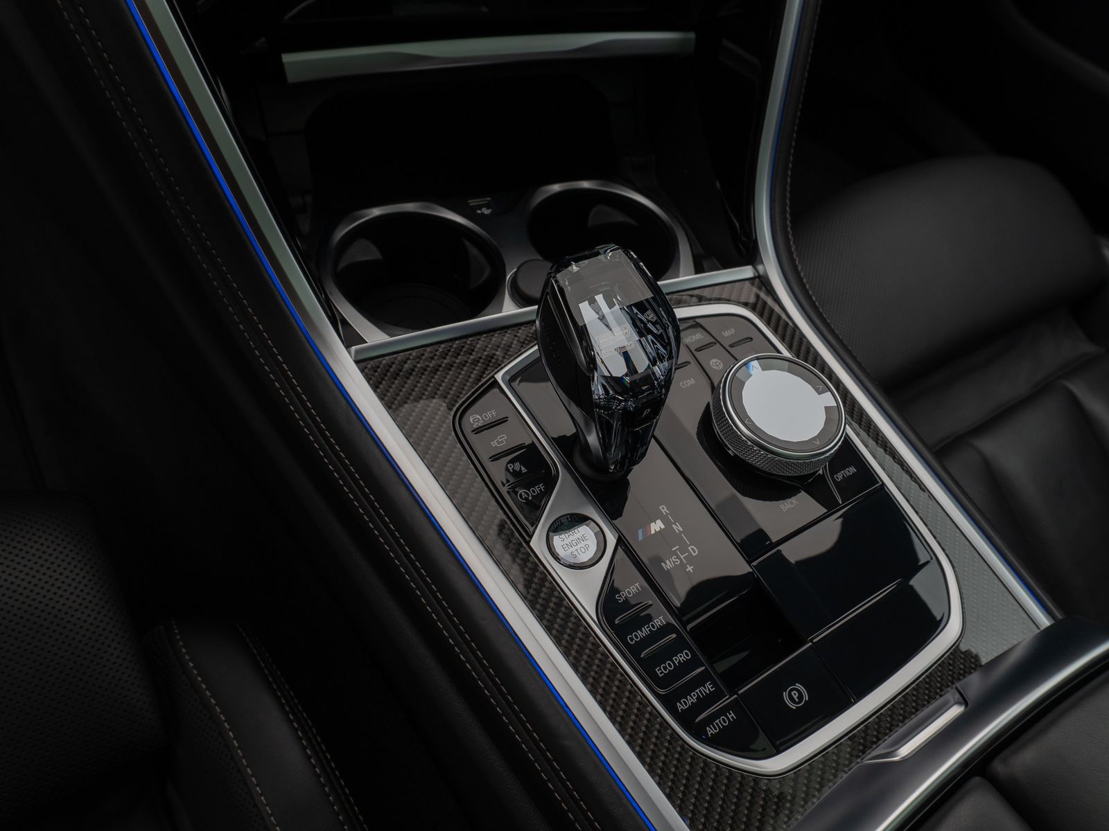 Fahrzeugabbildung BMW M850i xD GranCoupé Panorama Laser H/K SoftCl 20"