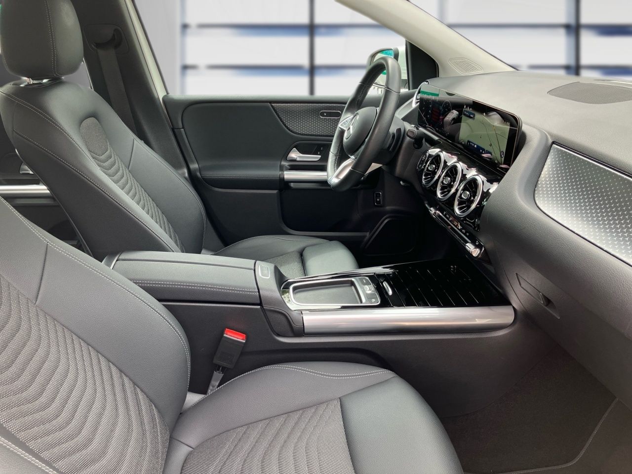 Fahrzeugabbildung Mercedes-Benz B 180 PROGRESSIVE+AHK+LHZ+SHZ+LED+EL.HECKKL+CARP