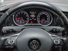VW Golf 7 highline R-Line DSG/ACC/LED