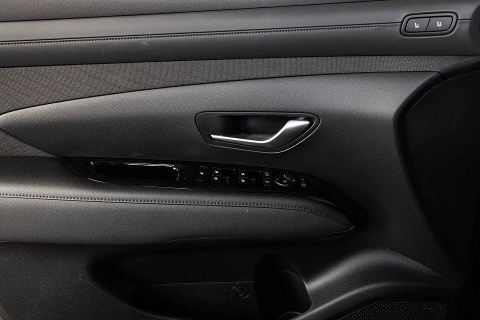Fahrzeugabbildung Hyundai TUCSON 1.6T 160PS 48V DCT PRIME Assi ECS Pano