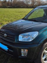 Toyota RAV 4 2.0-l-VVT-i 4x4 Automatik - - gebrauchte Toyota RAV 4 aus dem Jahr 2005