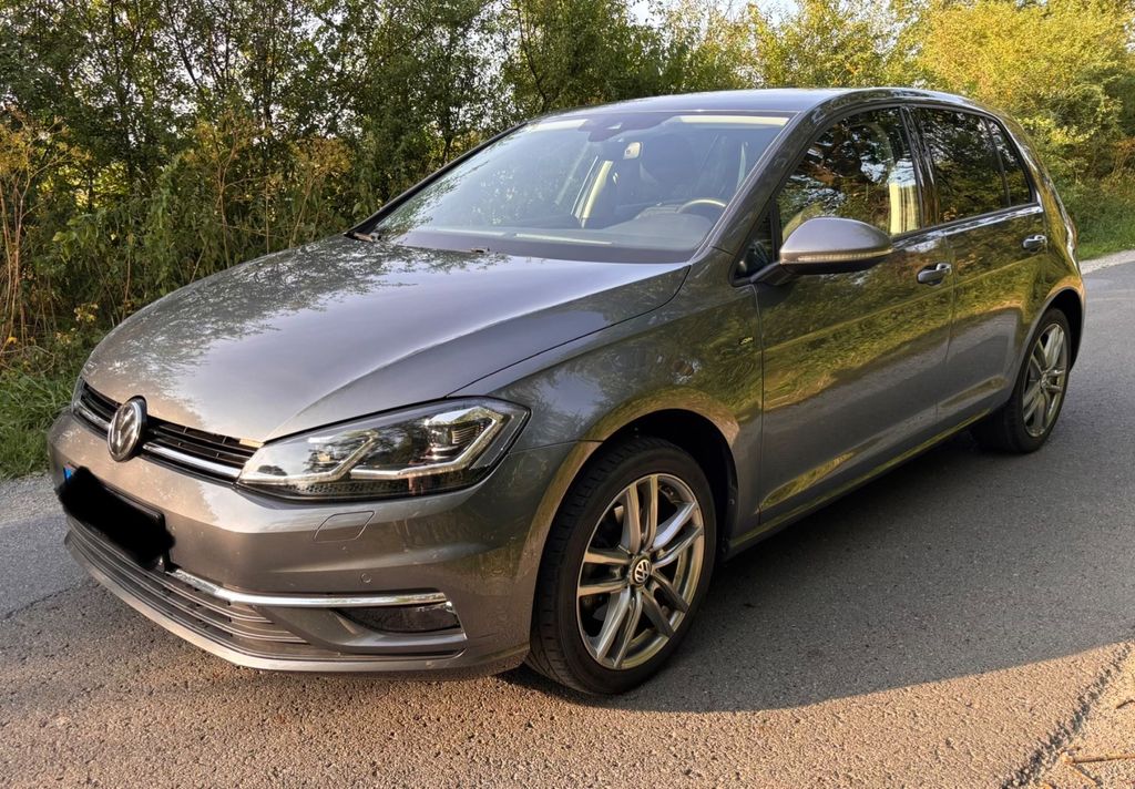 Image of Volkswagen Golf