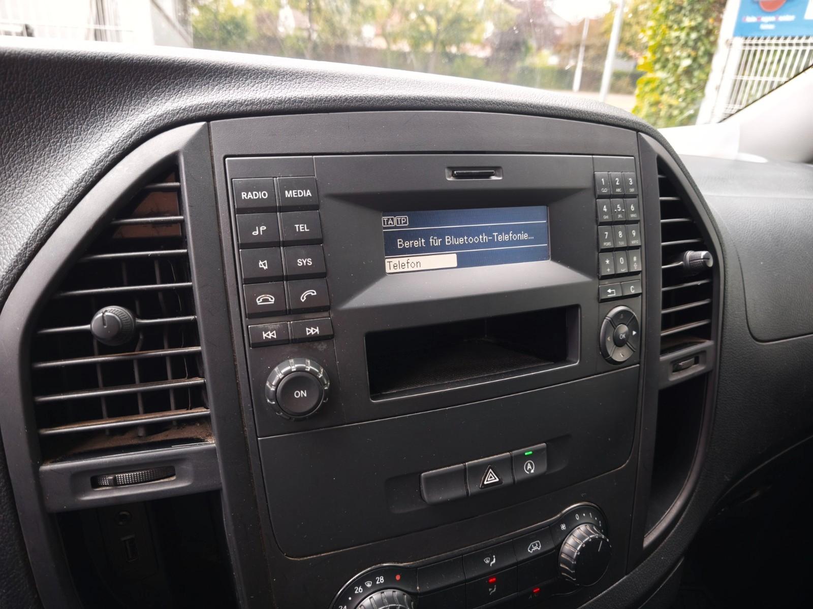 Mercedes-Benz Vito Kasten 114 CDI lang + Klima+Ahk+Regale+PDC