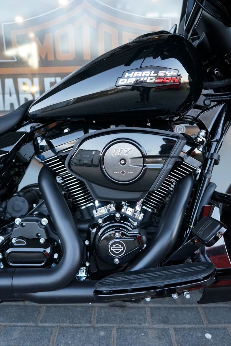 Fahrzeugabbildung Harley-Davidson Street Glide 117 FLHX 2025