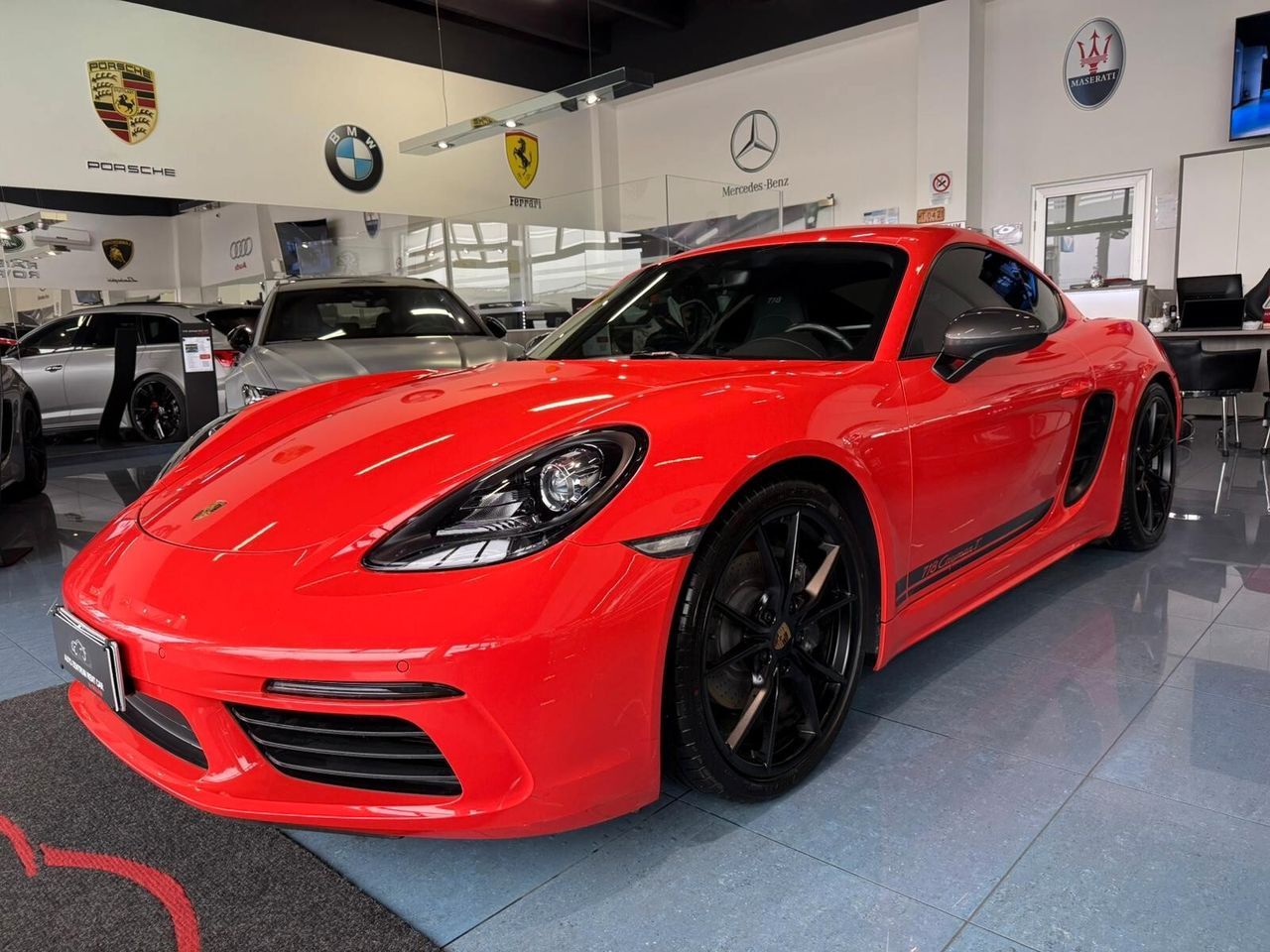 Porsche Cayman 718 T imagem 3