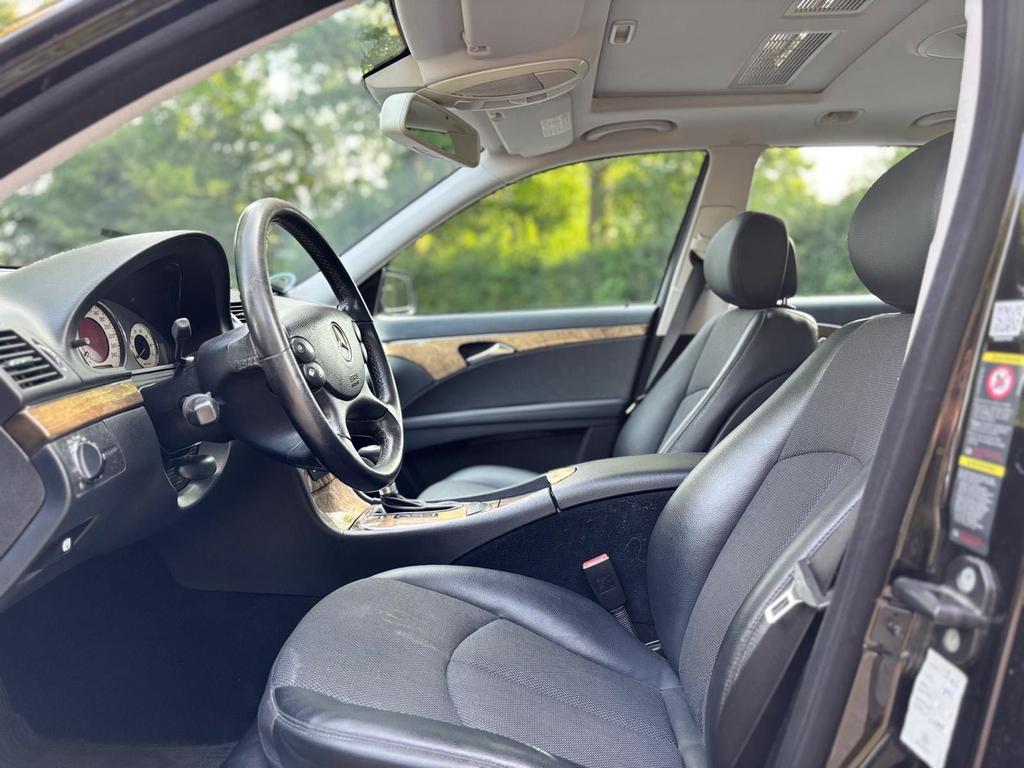Mercedes-Benz E 200