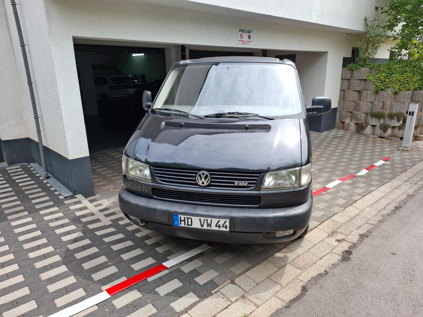 Volkswagen T4 Bestattungswagen auf Kombi Basis