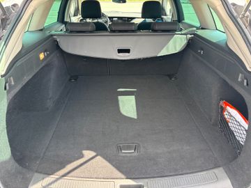 Opel Insignia - 12