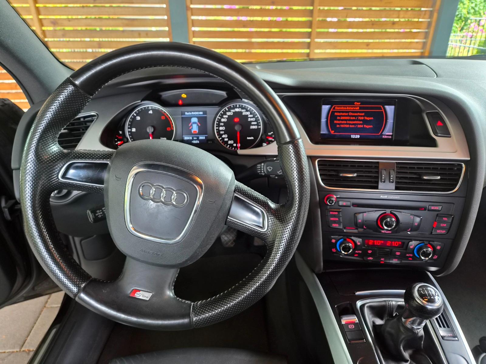 Audi A4 2009 — photo 7