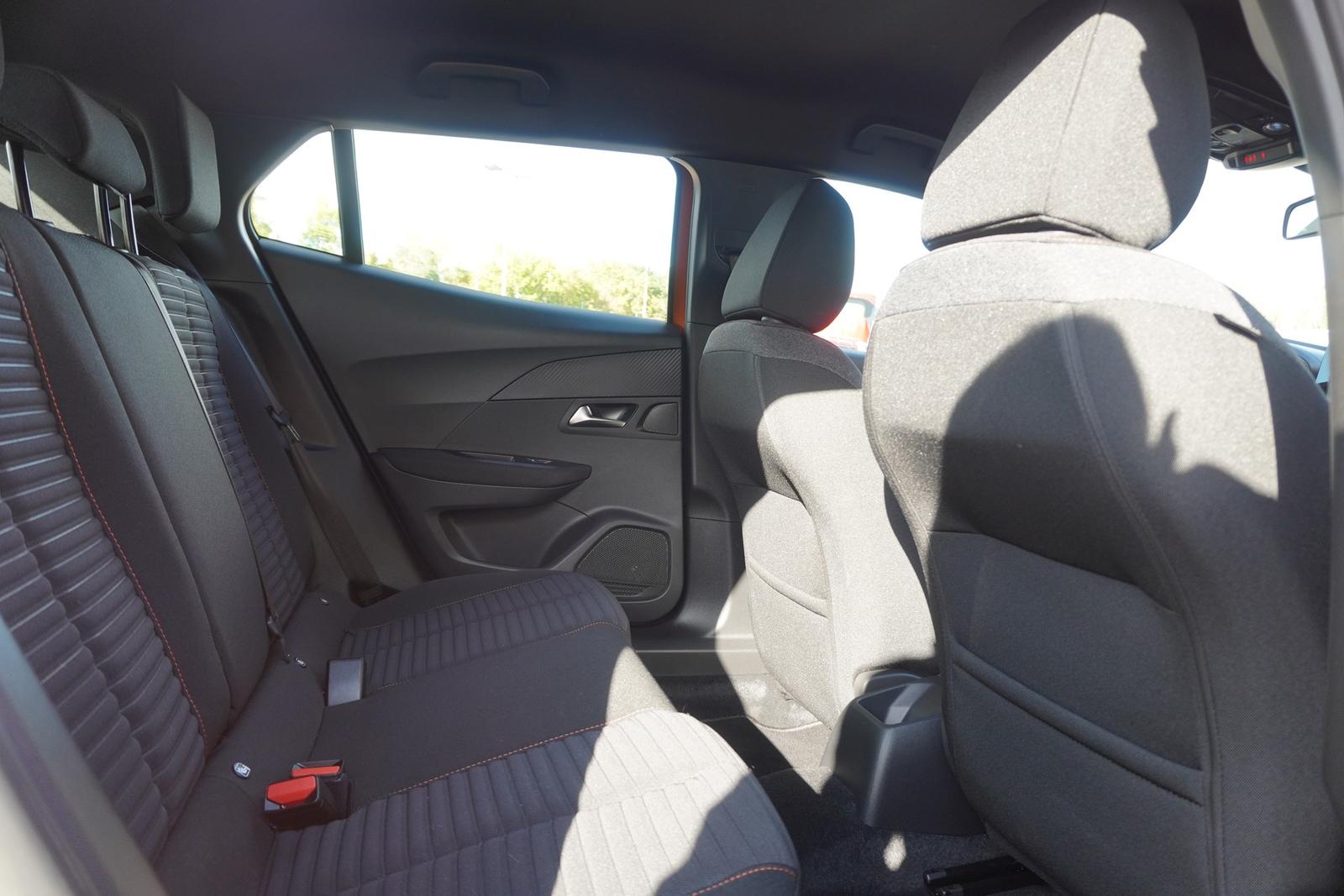Peugeot 2008 1.2 PureTech Aut. LED Android Apple Kamera