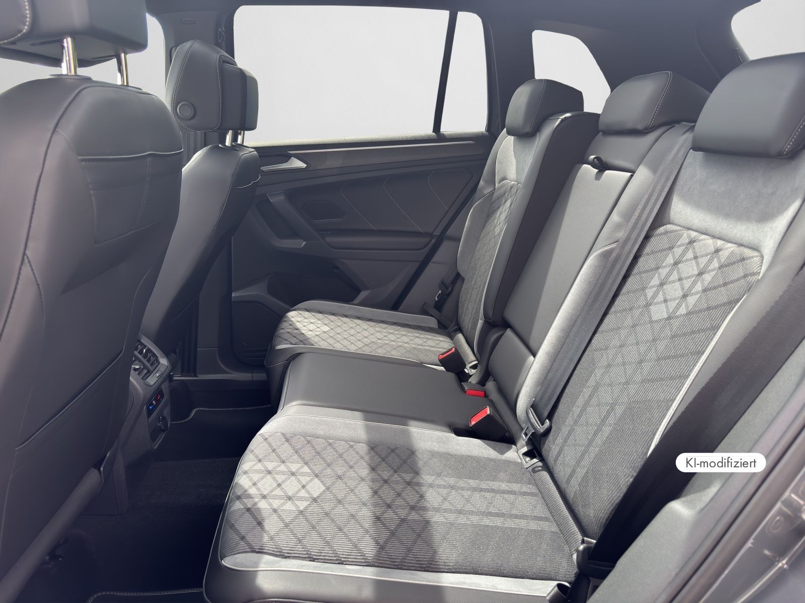 Volkswagen Tiguan - Bild 15