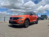 Volkswagen T-Roc United Nav E Klappe ACC - Volkswagen T-Roc mit Diesel-Antrieb: Limousine