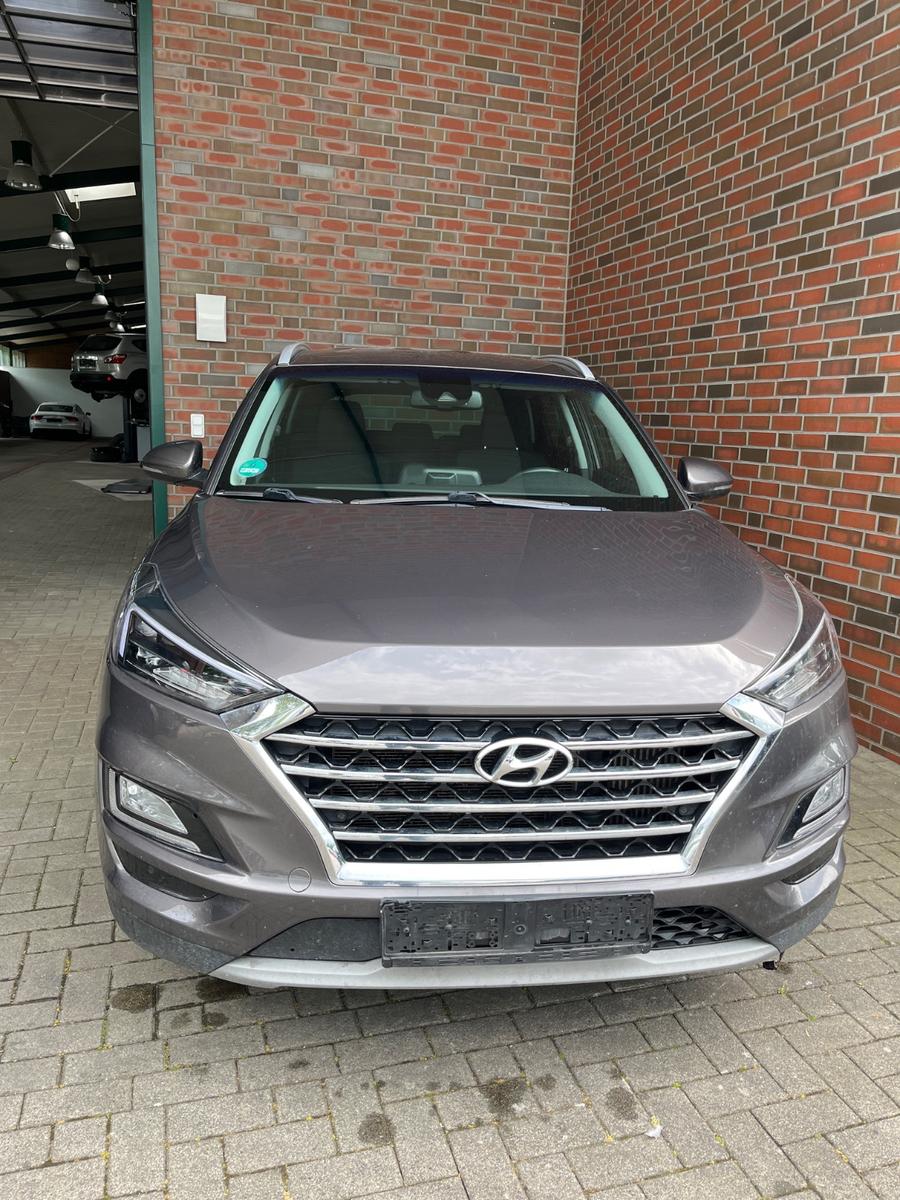 Hyundai Tucson Style 1,6 CRDi AHK+NAVI+SHZ