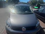 Volkswagen Auto Volkswagen Golfplus 5 1,6 - Volkswagen Golf Plus in Mainz