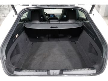 Mercedes CLA 180 Shooting Brake - 11