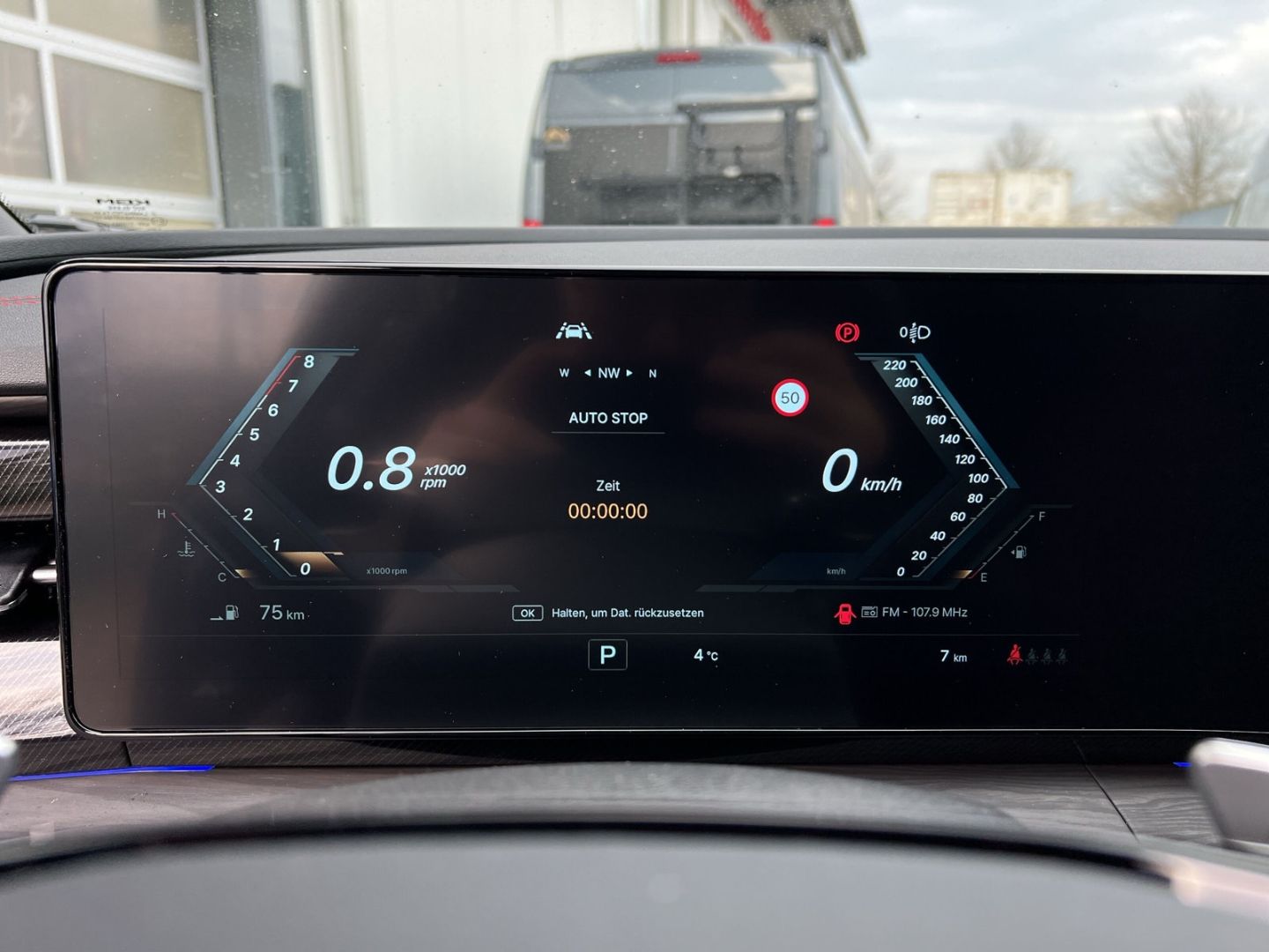 Fahrzeugabbildung KGM Actyon Lux Navi Leder ACC El. Heckklappe CarPlay