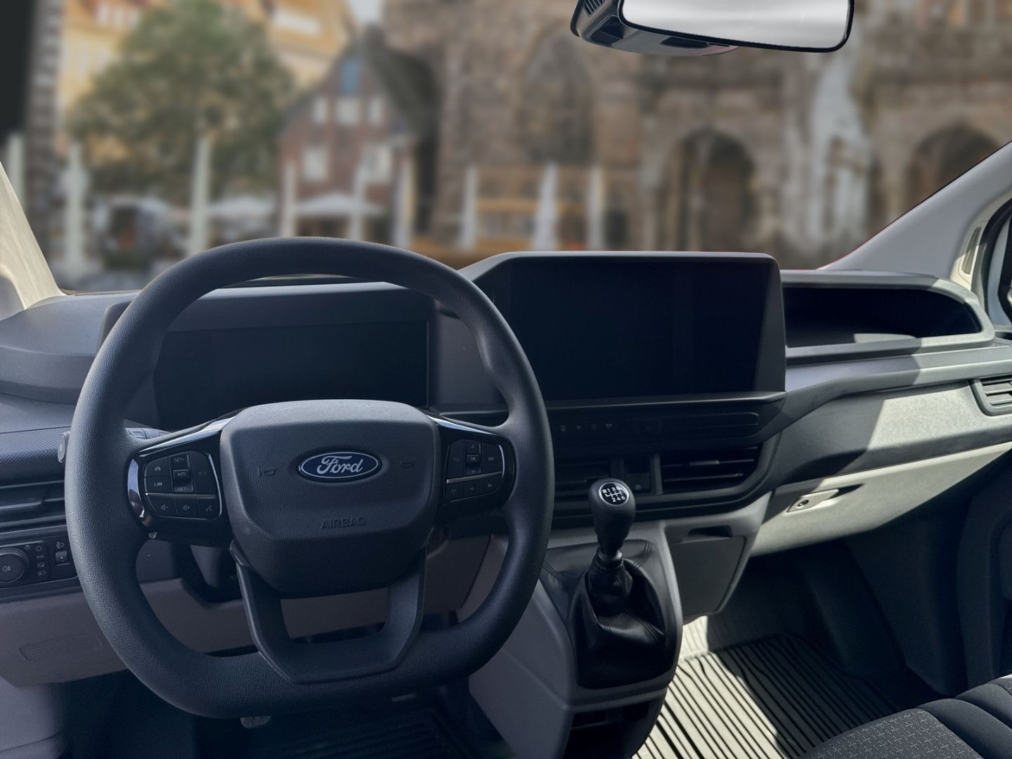 Fahrzeugabbildung Ford Transit Custom Kasten 280 L1 Trend FWD 2.0 EcoBl