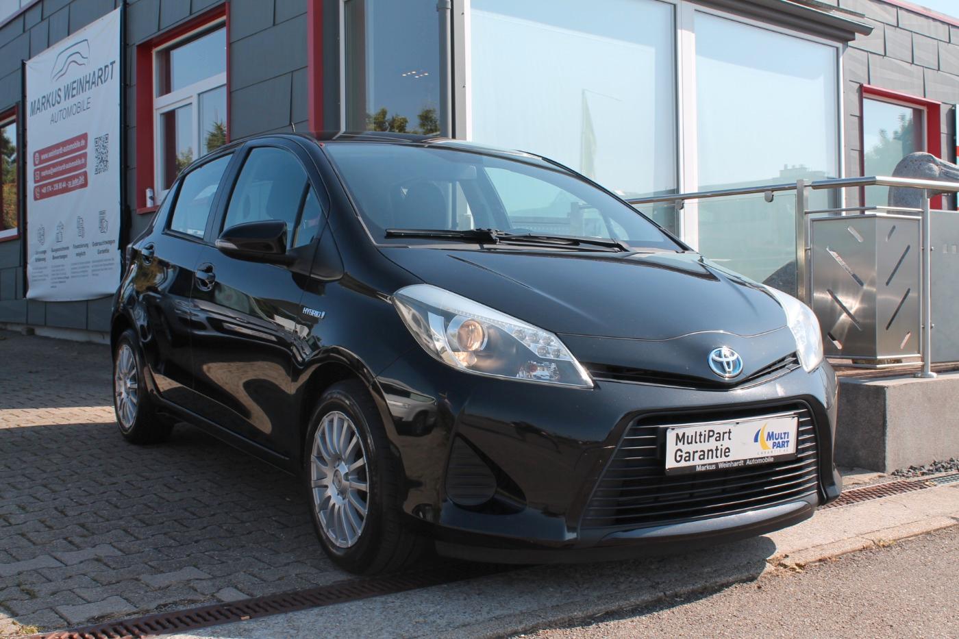 Toyota Yaris 1.5 Hybrid Klima Kamera 8-fach bereift