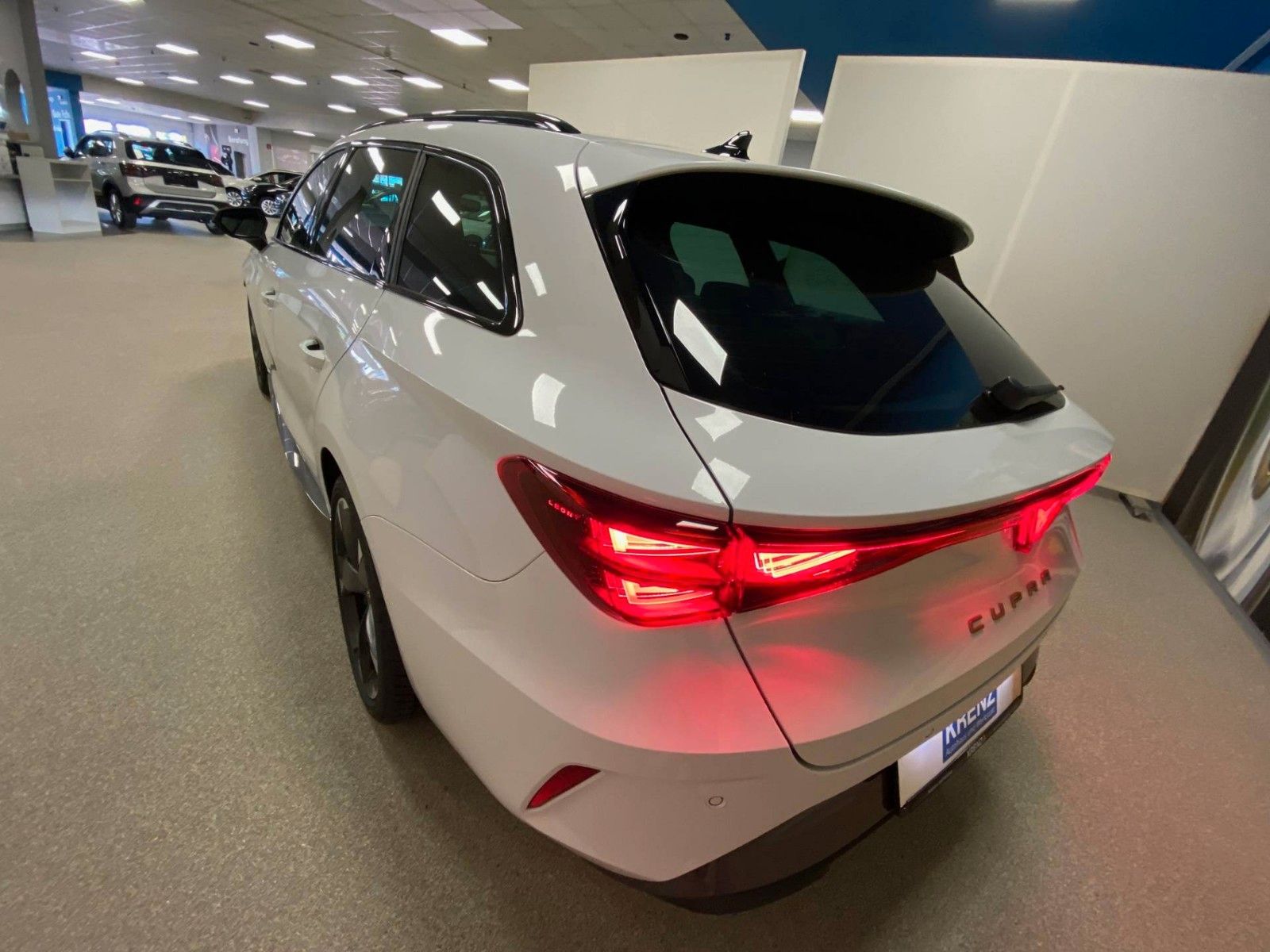 Fahrzeugabbildung CUPRA Leon ST 1.5 eTSI DSG FACELIFT mild HYBRID+AHK+++