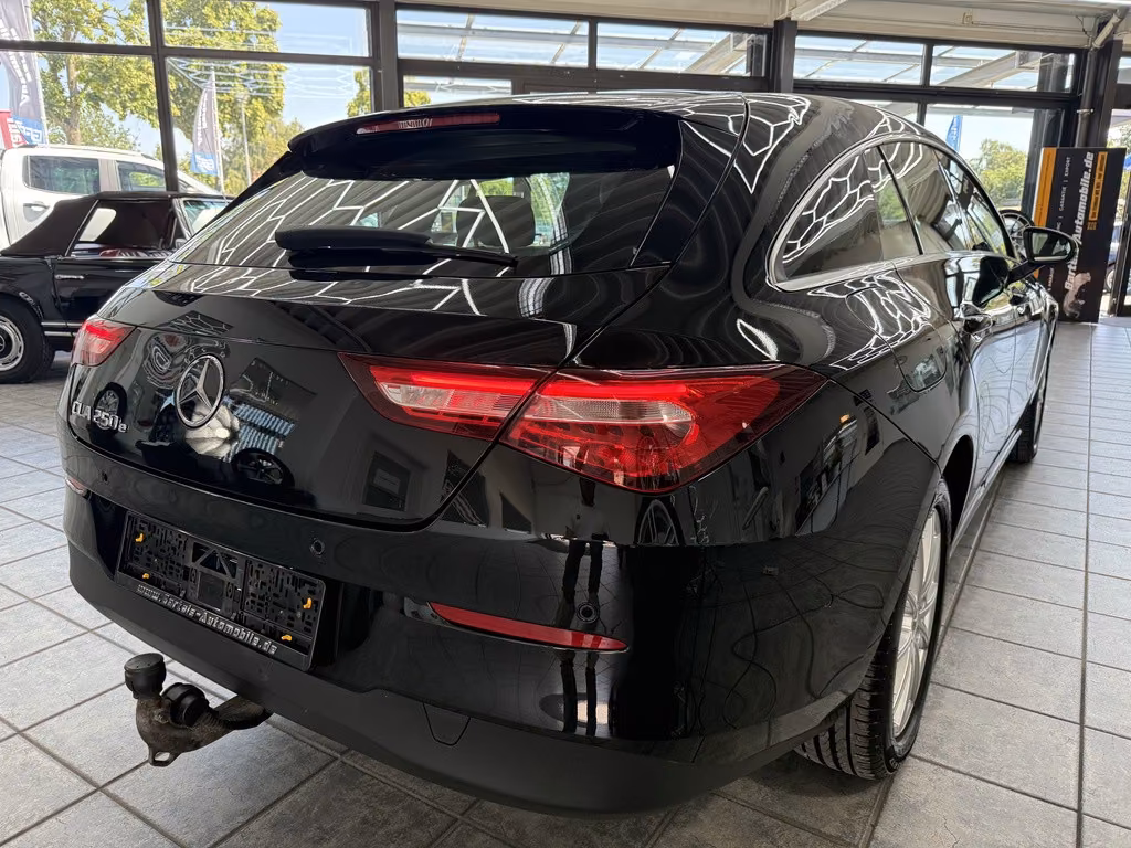 Mercedes-Benz CLA e, 1.Hd., Leder, MBUX, миниатюра 11