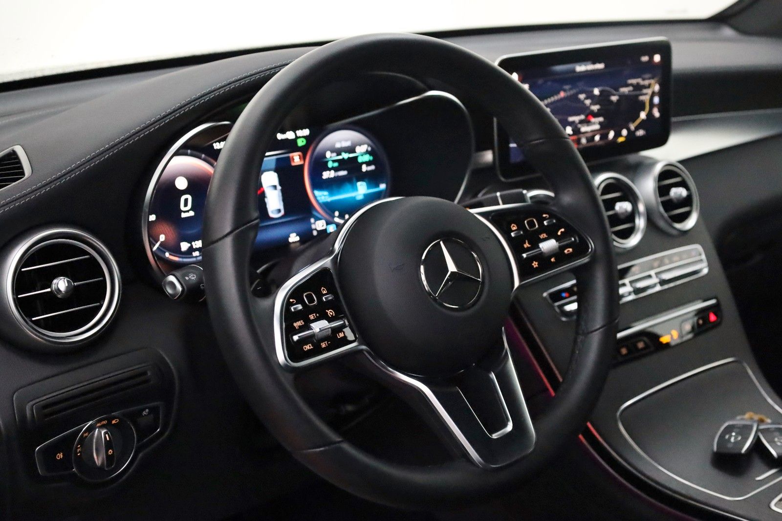 Fahrzeugabbildung Mercedes-Benz GLC 300de Coupe 4Matic,"360°CAM"LED"DIGIT-DISP