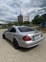 Mercedes-Benz Mercedes e klasse w211 Avantgarde nur  340... - Mercedes-Benz 400 in Essen
