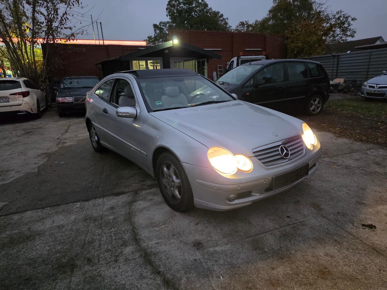 Mercedes-Benz C 180