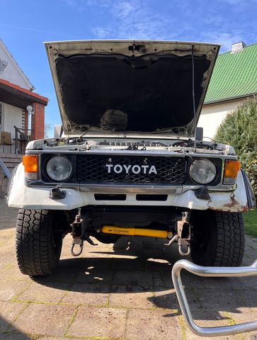 Toyota LJ70 Buschtaxi H Kennzeichnen und Tüv